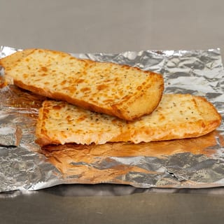 Garlic Bread w/ Cheese (H&E)