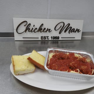 Spaghetti & 1/2 Garlic Bread